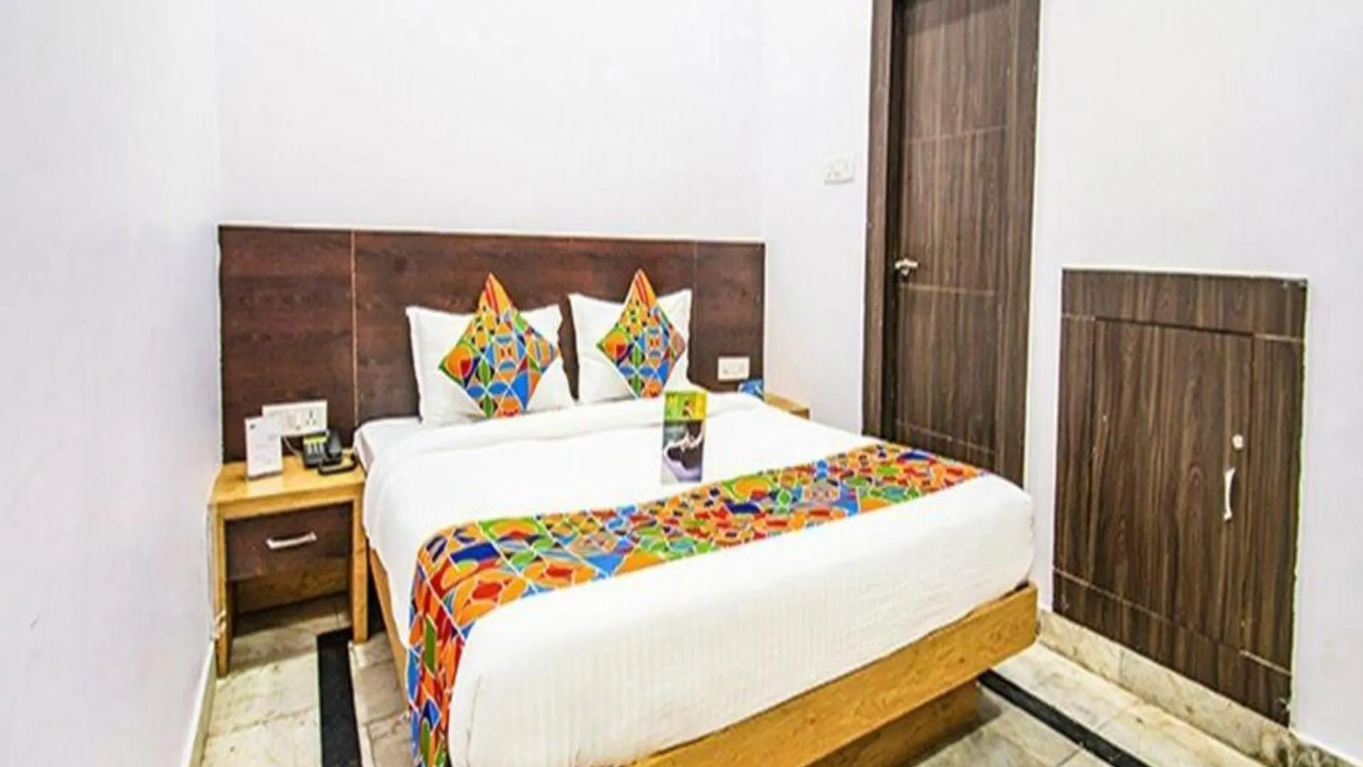 Fabhotel Golden Leaf Gurgaon